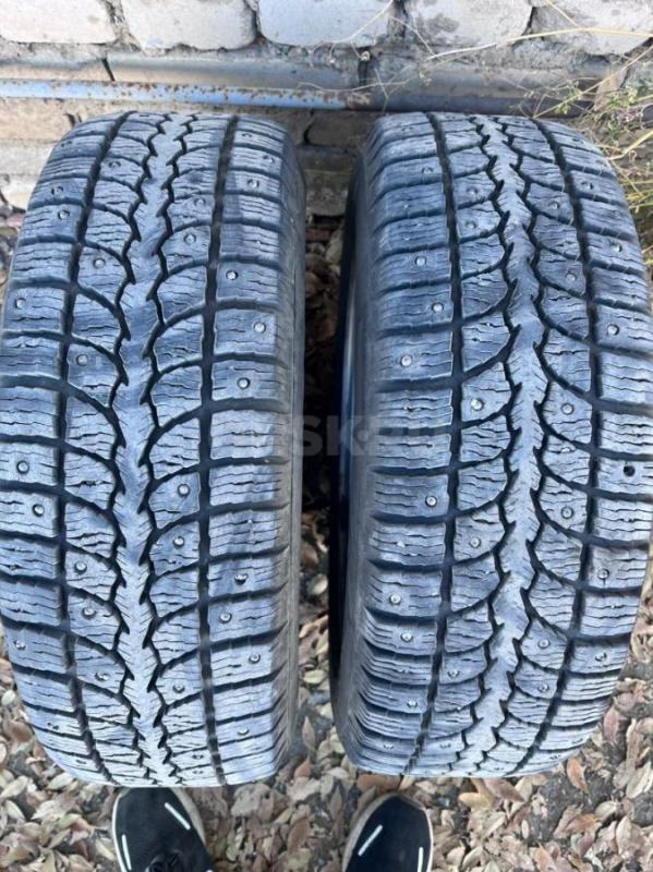 Комплект зимних колес на штампованных дисках Ваз 185/60/R14, резина Кама Ирбис, два с шипами, два по - Орск