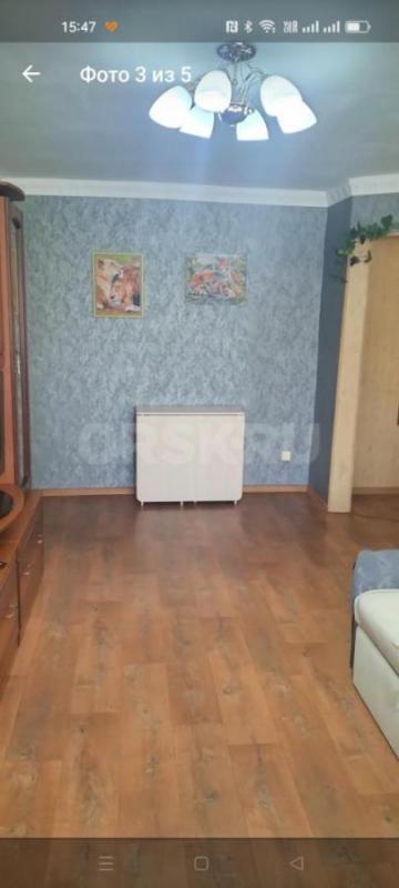 На длительный срок сдам квартиру в центре города, проспект Ленина 31. - Орск