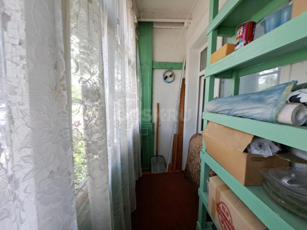 Продам светлую и очень уютную 3 ком, кв на 1эт, 2эт. - Орск