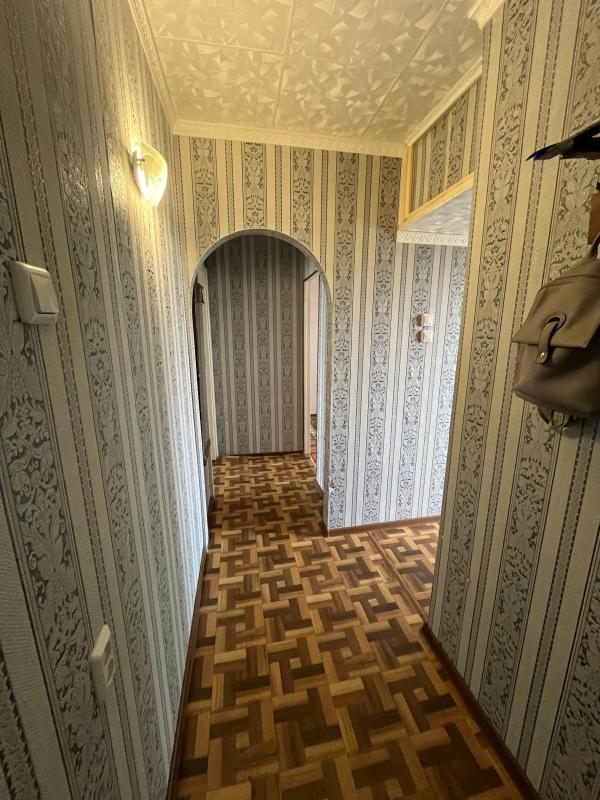 Сдается 2х комнатная квартира, имеется вся мебель и бытовая техника (стиральная машина, холодильник, - 