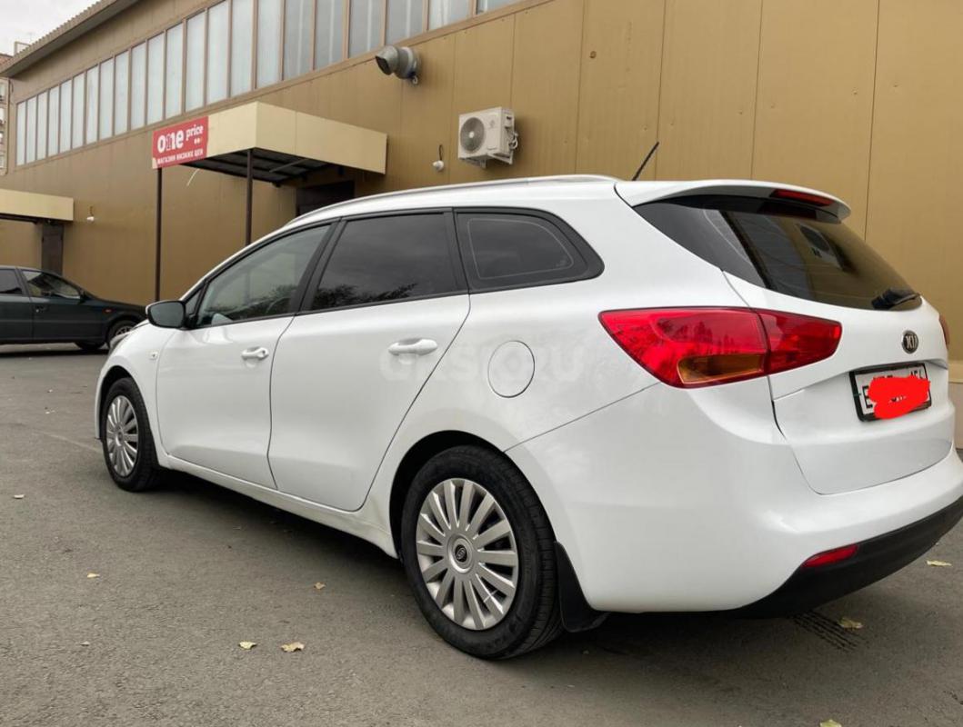 Продам свой автомобиль, двигатель ходовая без нареканий, чистый ухоженный салон, вместительный багаж - Орск