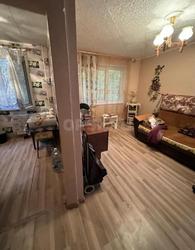 Продам однокомнатную квартиру в самом центре города пл-дь Комсомольская. - Орск