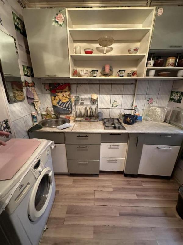 Продам однокомнатную квартиру в самом центре города пл-дь Комсомольская. - Орск