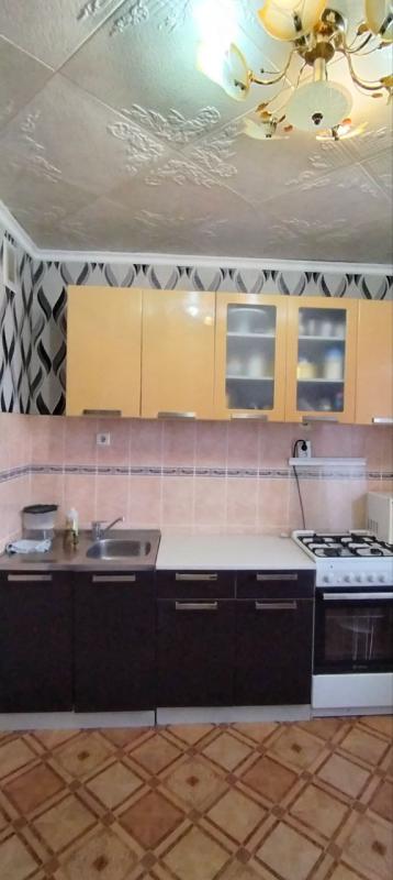 Продается  2-комнатная квартира в Новотроицке!

🌟 Адрес: ул. - Новотроицк