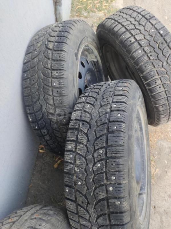 R14 смотрите фото одно на камере - Новотроицк