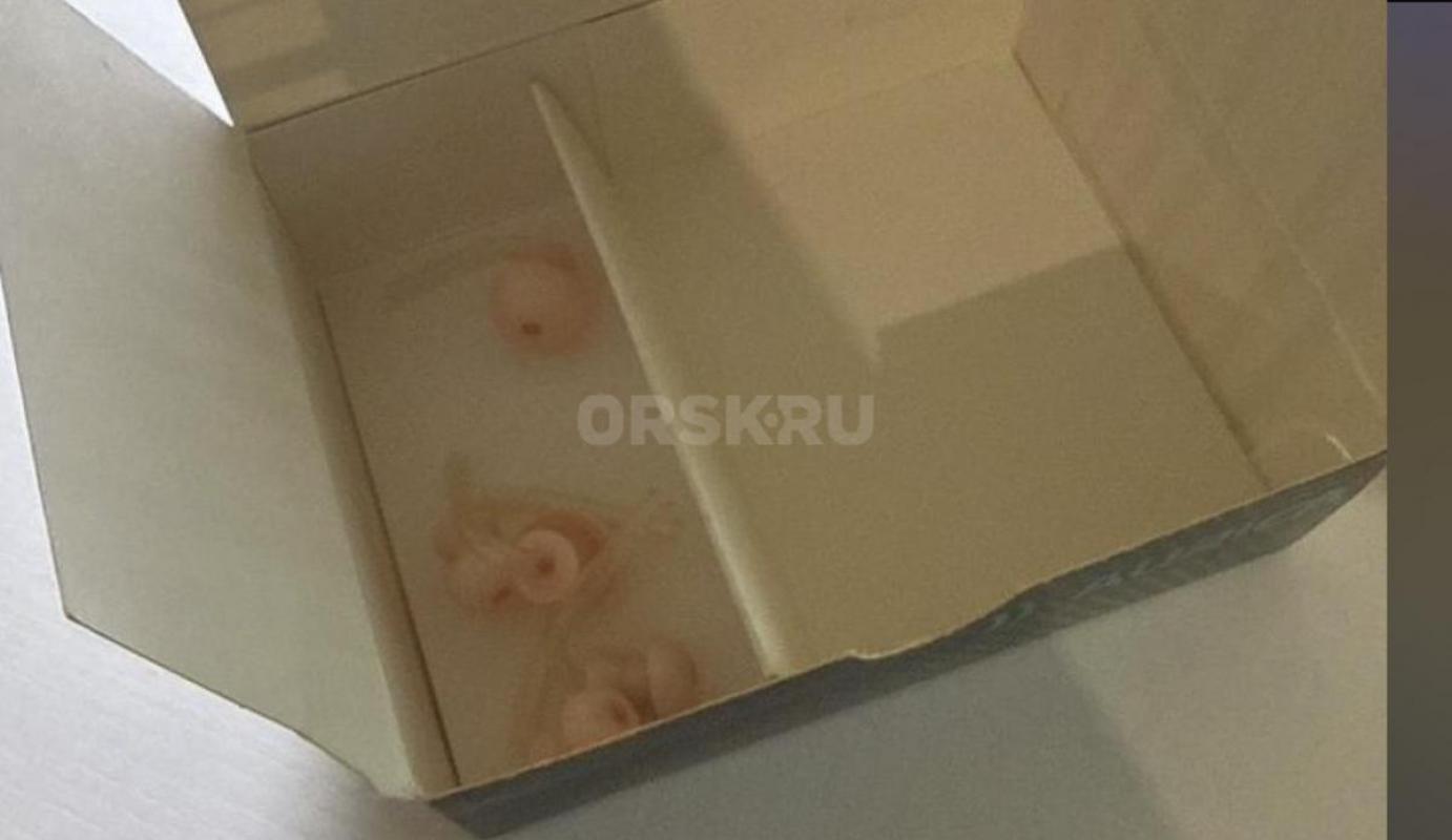 продам цифровой слуховой аппарат заушного типа Aurica Reference 85SP, вместе с 2 батарейками и с нов - Орск