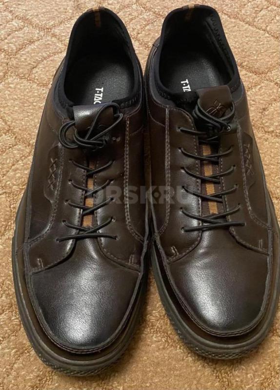 Ботинки демисезонные в отличном состоянии.размер 43 - Орск