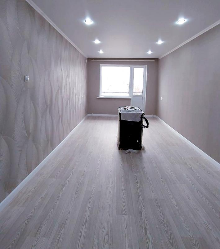 ВНИМАНИЕ, ПРОДАЁТСЯ 2-Х КОМНАТНАЯ КВАРТИРА, СО СВЕЖИМ, КАЧЕСТВЕННЫМ РЕМОНТОМ! - Новотроицк