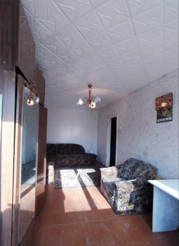 ПРОДАЁТСЯ 1 - КОМНАТНАЯ КВАРТИРА, НА 3 ЭТАЖЕ 5-ТИ ЭТАЖНОГО КИРПИЧНОГО ДОМА. - Новотроицк