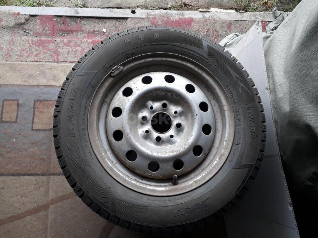 Комплект зимних колес в сборе Кама 175/65 R14 в отличном состоянии,на ВАЗ, цена за комплект, без тор - Орск