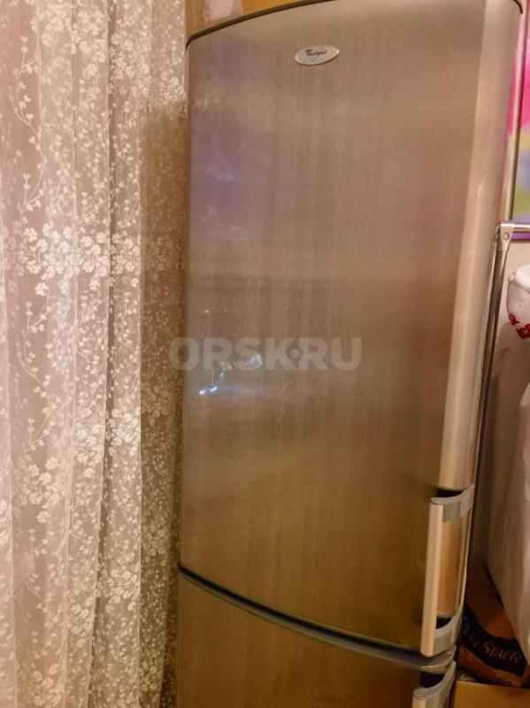 Продам на запчасти холодильник Whirpool, отсутствует плата управления - Новотроицк