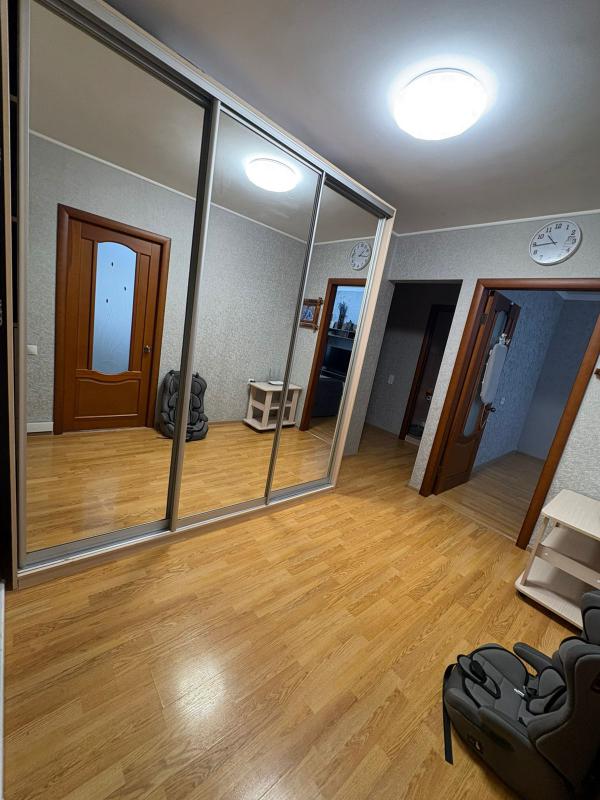 Продаётся уютная, светлая трехкомнатная квартира площадью 61.7 квадратных метров на четвёртом этаже - Новотроицк