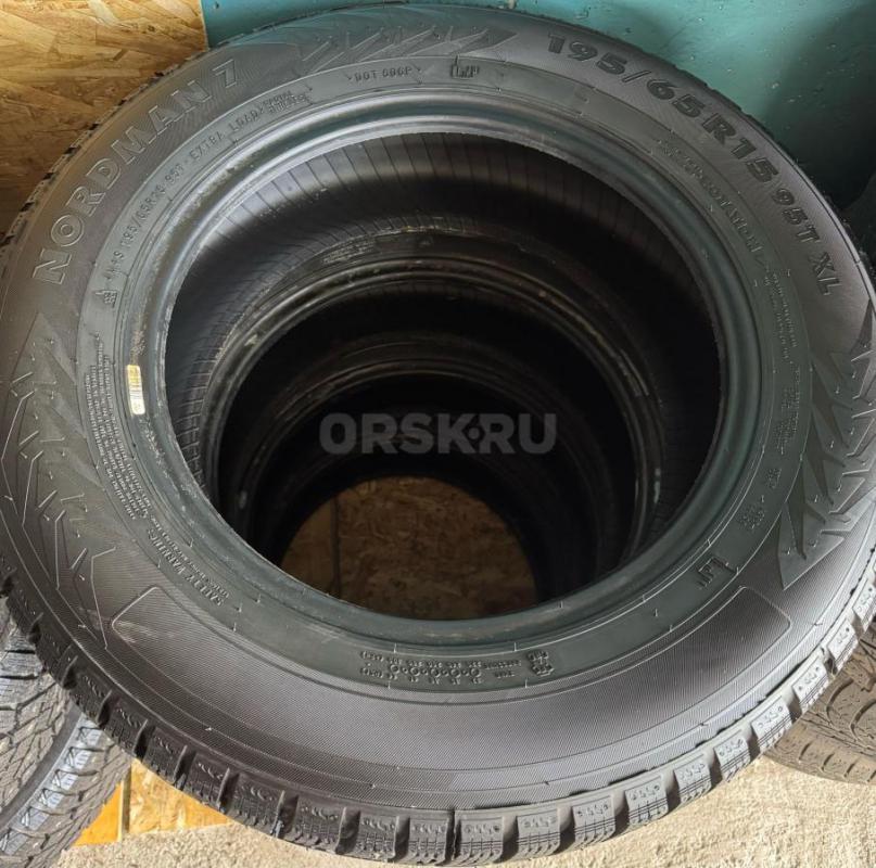 Продам зимнюю резину Ikon Tyres Character Ice 7 (Nordman 7) Шины зимние 195/65  R15 95T Шипованные. - Орск