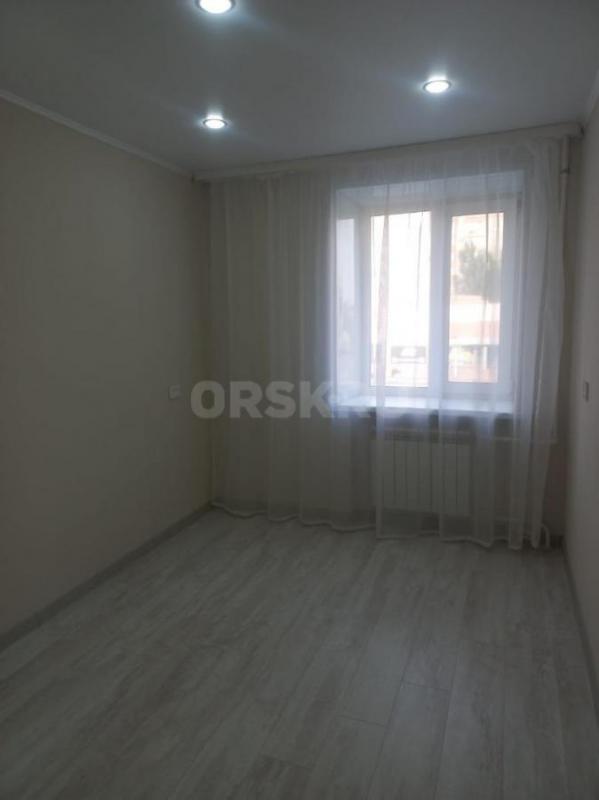 ПрПродается 2-х комнатная квартира по адресу: пр. - Орск