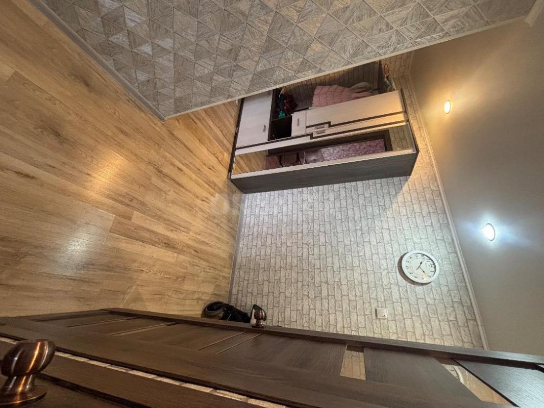 Продам благоустроенную 3-х комнатную квартиру (58 кв м) в хорошем районе города. (Ост. - Орск