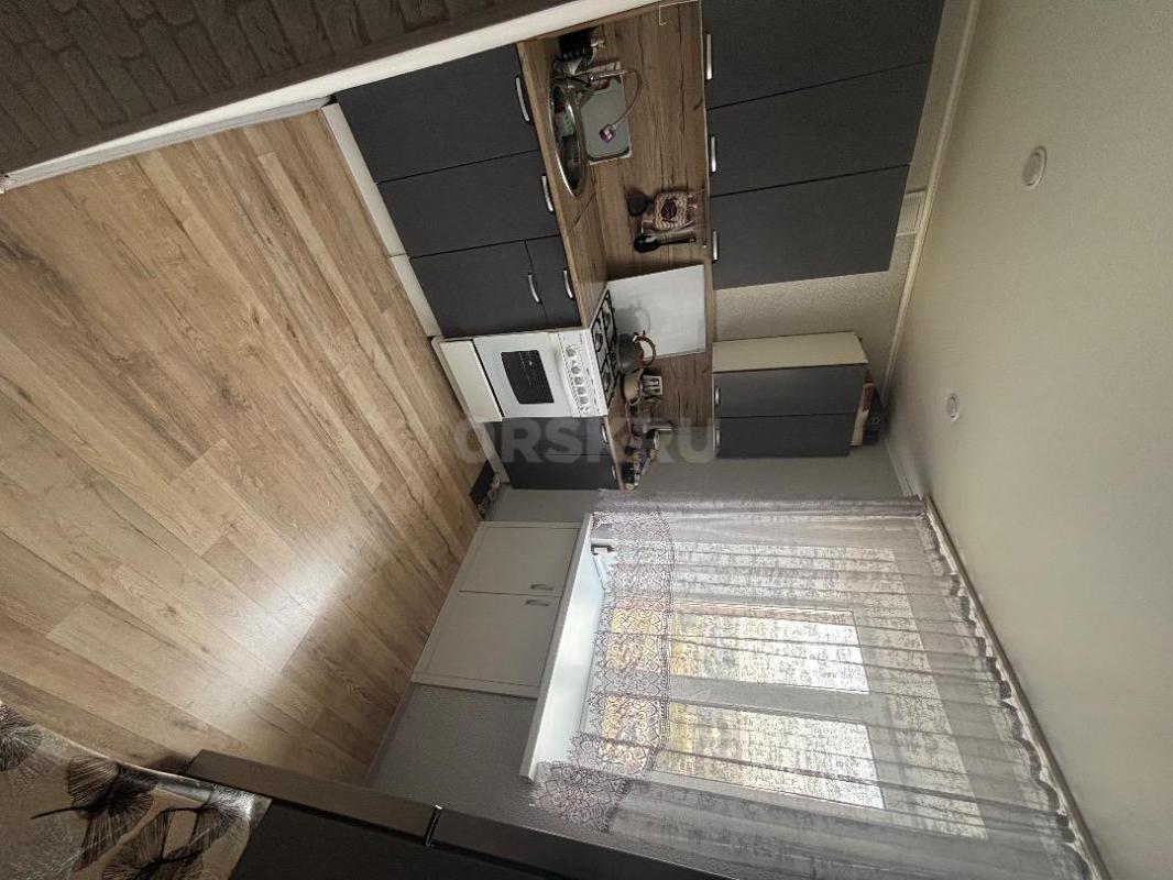 Продам благоустроенную 3-х комнатную квартиру (58 кв м) в хорошем районе города. (Ост. - Орск