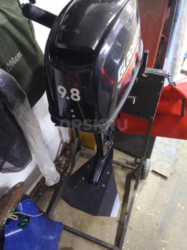 Лодочный мотор гладиатор 9.8. - Орск