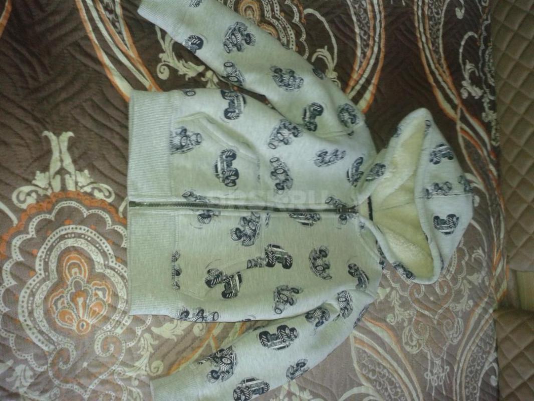 Продам вещи на мальчика в идеальном состоянии: жилет отличного качества подклад хлопок размер 116-12 - Орск