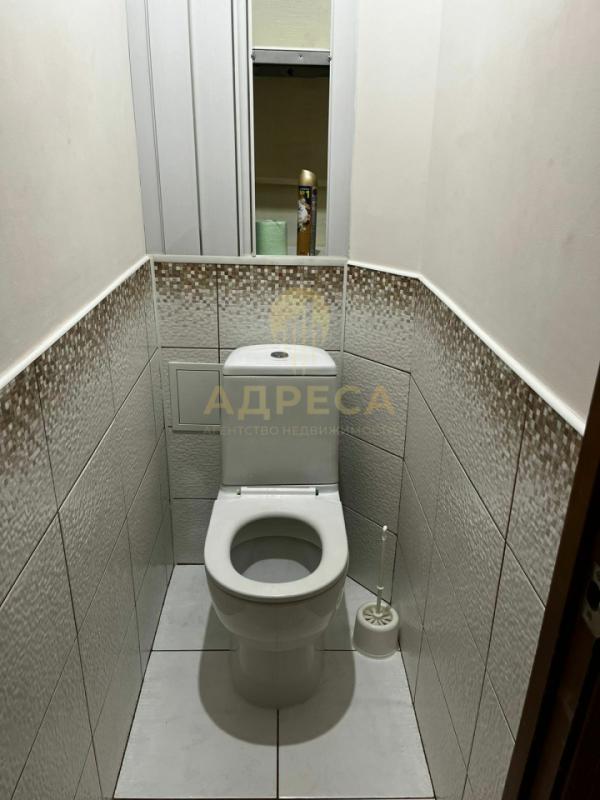 Продаётся трёхкомнатная квартира, общая площадь 61кв. - Новотроицк