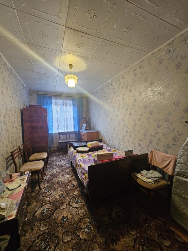 > В Новотроицке продаётся светлая 2-комнатная квартира на втором этаже!
>
> Адрес: ул. - Новотроицк