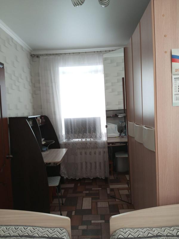 Продается 2х-КОМНАТНАЯ квартира в самом центре города на остановке СТРОИТЕЛЬНЫЙ ТЕХНИКУМ НА 3-ЕМ ЭТА - Новотроицк