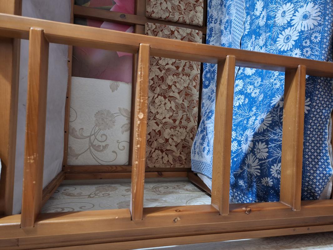 Продам кровать двухярусную. - Гай