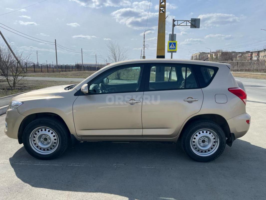 Продам Тойота Рав 4 декабрь 2010 года в отличном состоянии , родной пробег 75 тысяч километров , пол - Орск