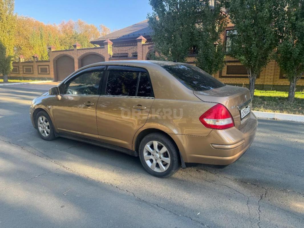 Продам Ниссан Тиида 2007 года богатой комплектация Леганс 

1.8 литра мотор 126 лошадей 
Цепной м - Орск