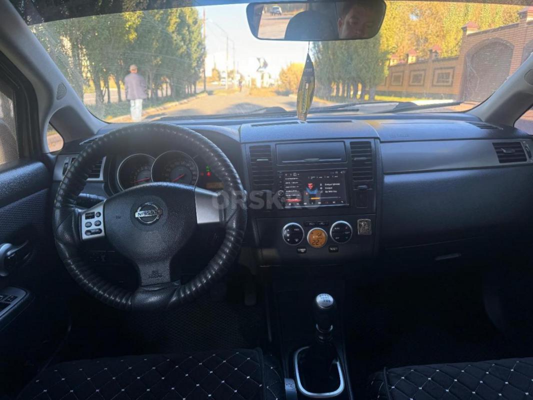 Продам Ниссан Тиида 2007 года богатой комплектация Леганс 

1.8 литра мотор 126 лошадей 
Цепной м - Орск