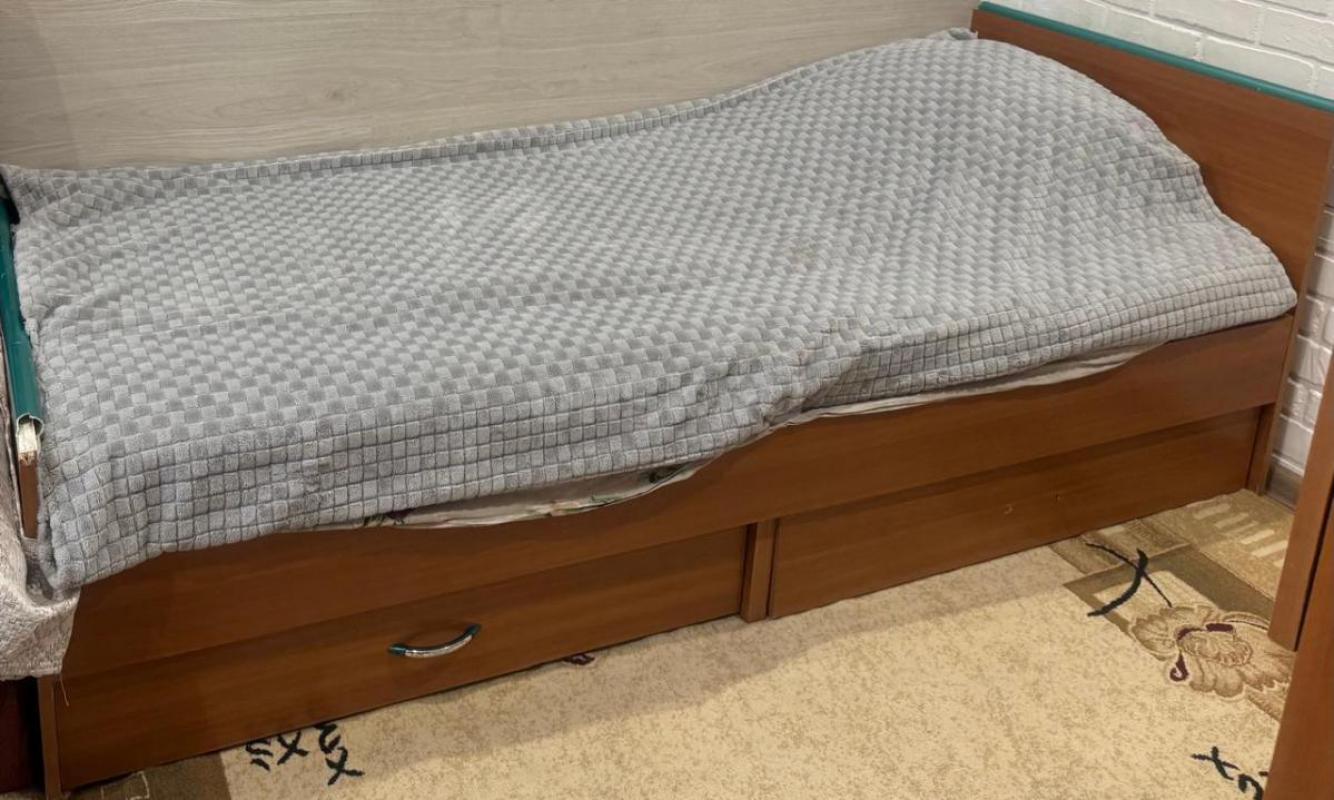 Продам мебель в хорошем состоянии:
Шкаф 2000 руб. - Орск