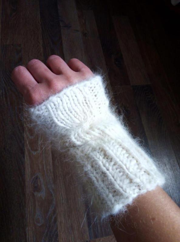 Изделия из пуха собак: варежки,носки,наколенники,пояс,напульсник. - Орск