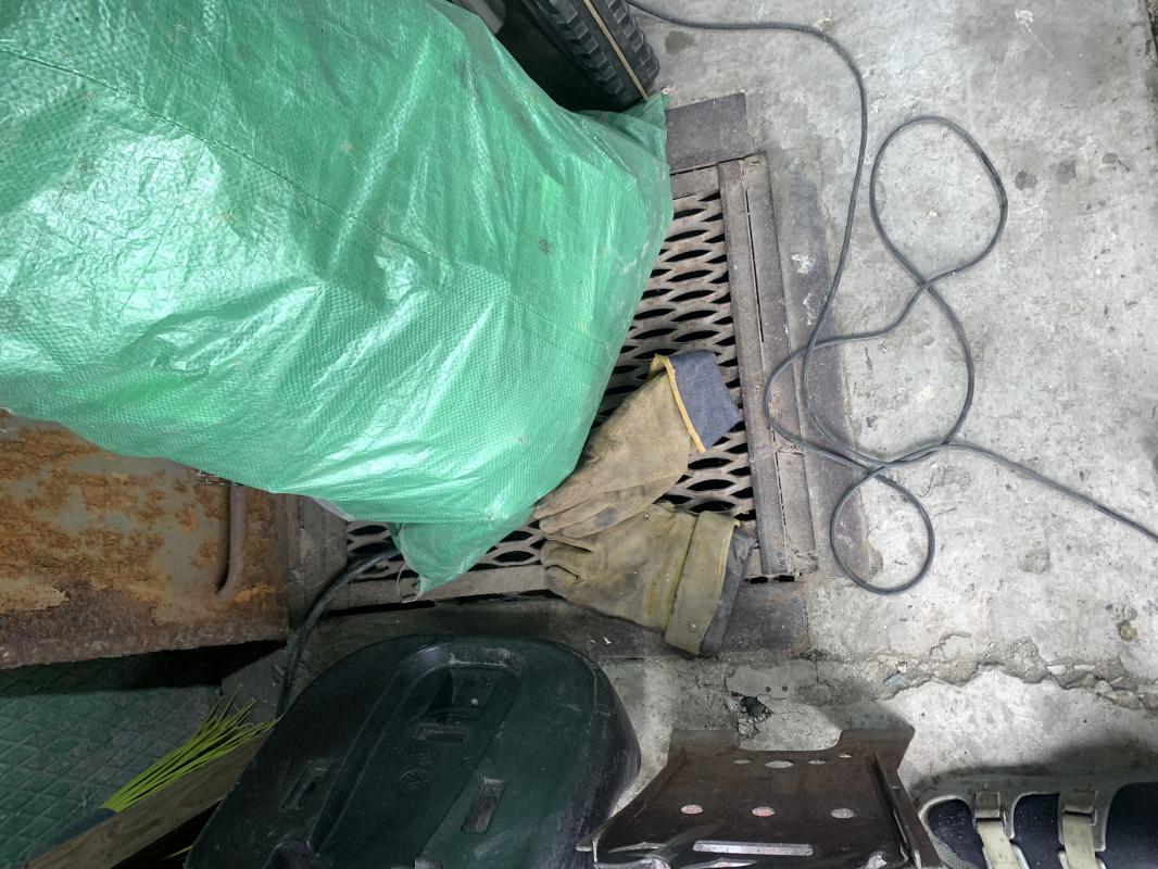 Продам капитальный гараж на вяземской район мойки самообслуживания. - Орск