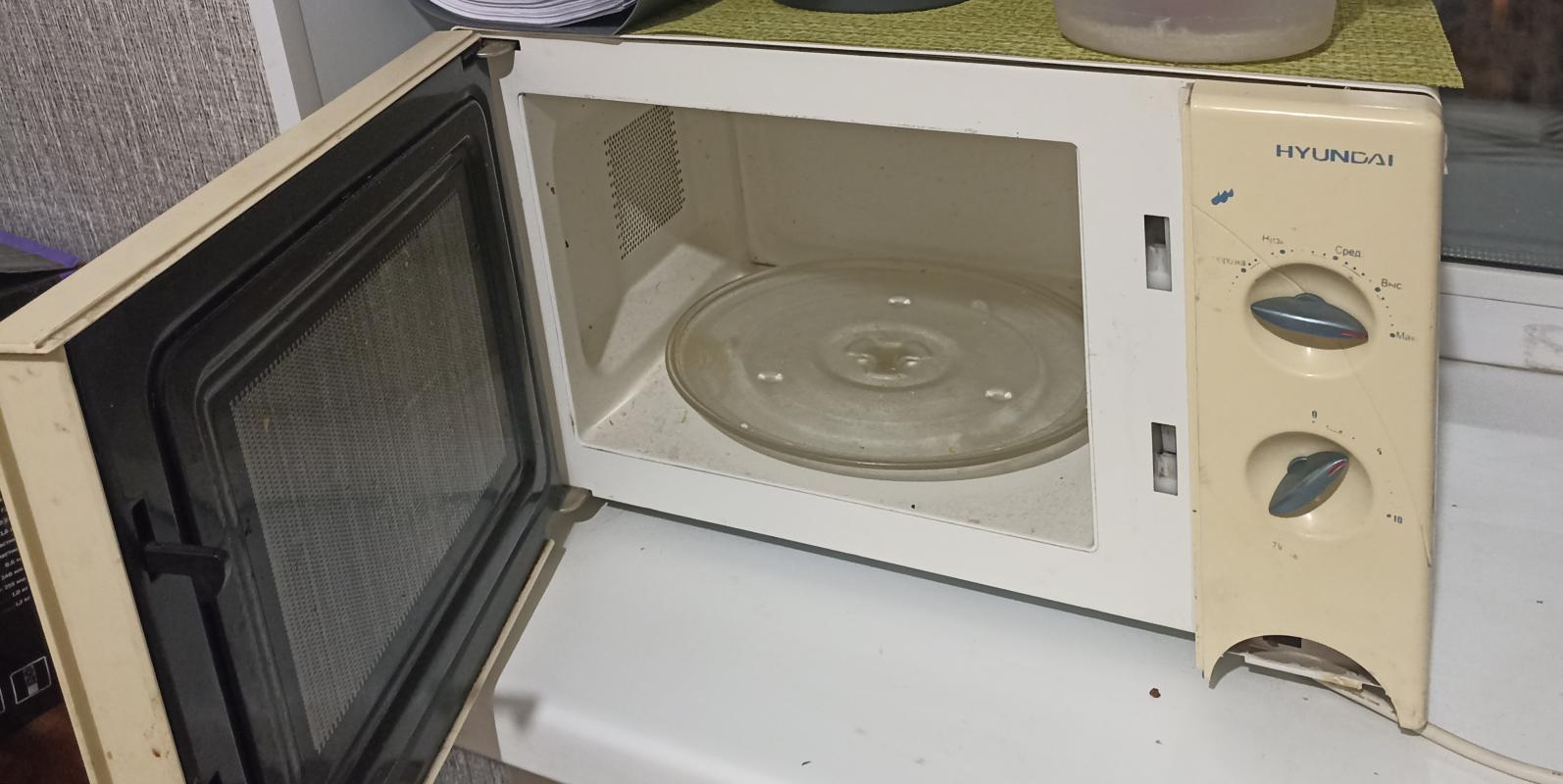 Продам микроволновку в рабочем состоянии тел. 89058880956 - Новотроицк