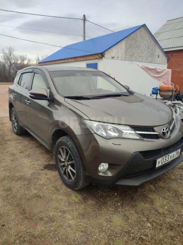 Продам Рав 4 а идеальном состоянии, японская сборка вся в родне выглядит очень достойно как новый ав - Орск