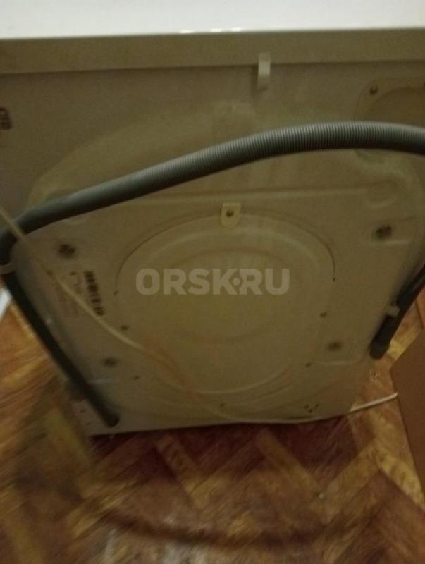 Стиральная машинка Индезит 22года, в эксплуатации 1 год. 5 кг . - Орск
