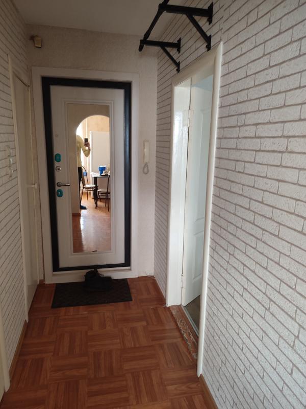 Сдаётся уютная, теплая и светлая однокомнатная квартира, улучшенной планировки, на длительный срок. - Новотроицк