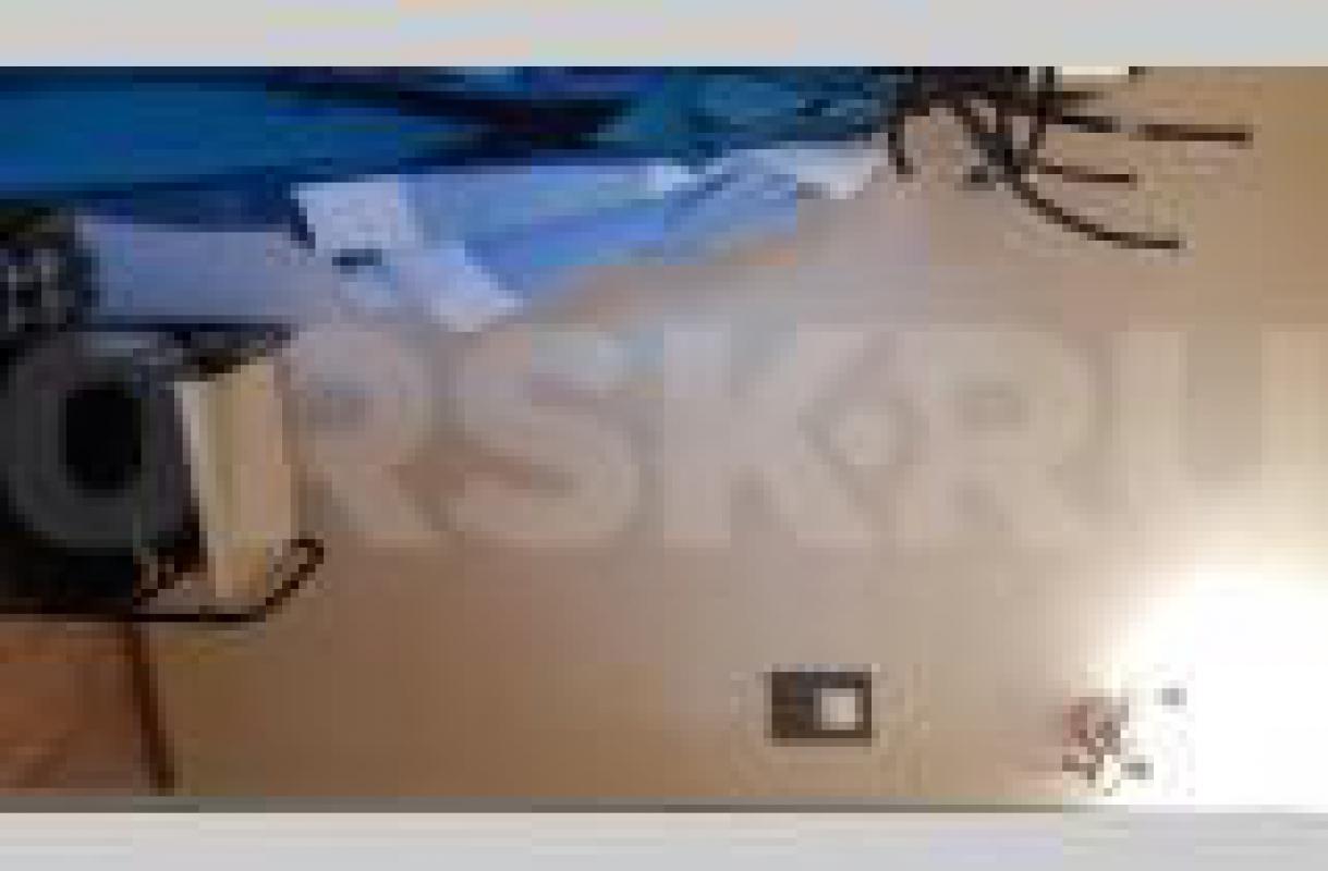 Продам в центре города трехкомнатную квартиру площадью 58,2 квадратных метра. - Орск