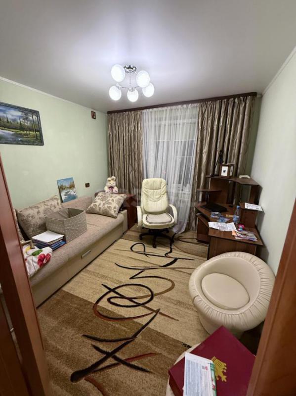 Отличная квартира с хорошим ремонтом, вся мебель и техника остается - Орск