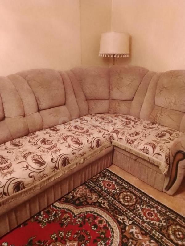 Продам диван угловой , кресло и пуфик . - Орск