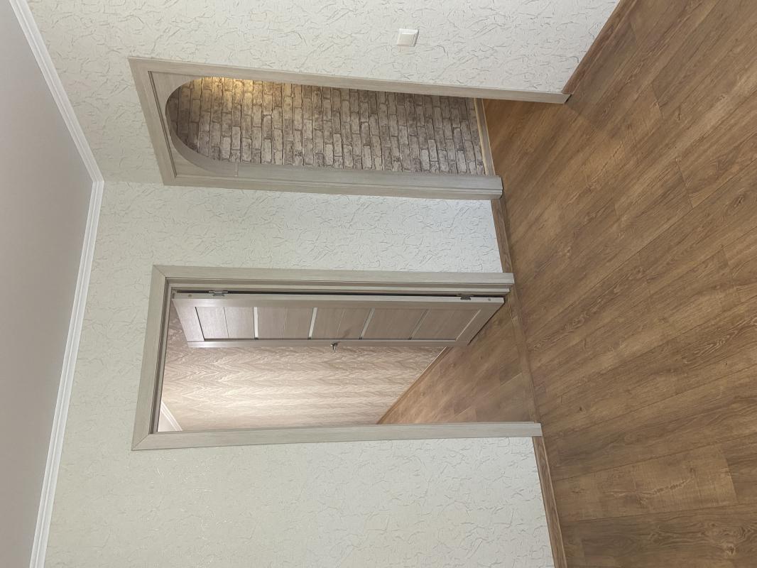 Сдается в аренду на длительный срок двухкомнатная квартира "трамвайчик". - Новотроицк