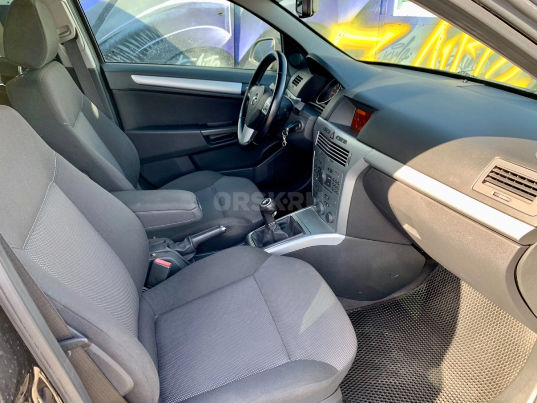 РАБОТАЕМ НА КАЧЕСТВО В ПРОДАЖЕ   Opel Astra Год - 2010 Двигатель - 1.6 бензин 115 л.с Коробка - МТ П - Орск