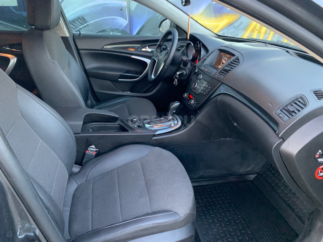 В продаже OPEL INSIGNIA, 2011 года выпуска в отличном техническом и внешнем состоянии. - Орск