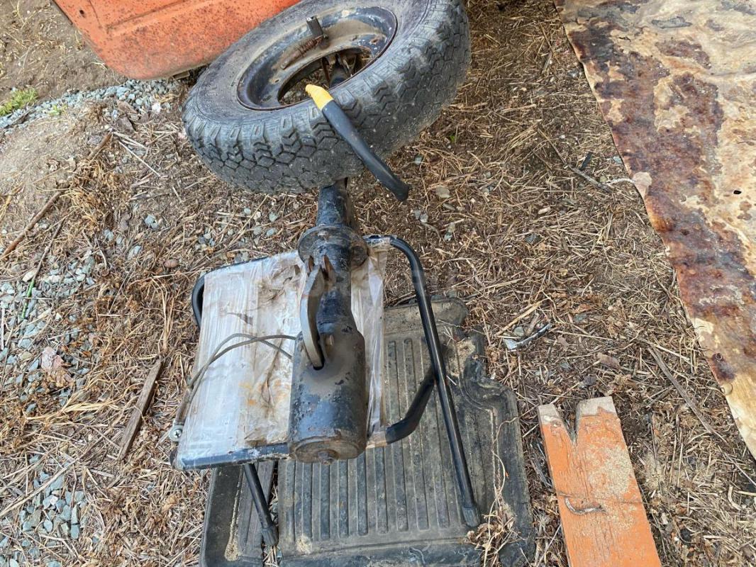 Продам прицеп ВМЗ 9.601
Состояние на фото. - Орск