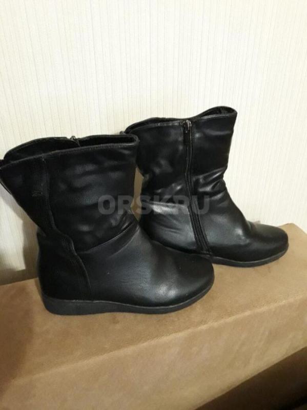 Пуховик р.158 ( носили 1 сезон, наяву красивее, покупали за 11000 руб.) -2000 руб. - Орск