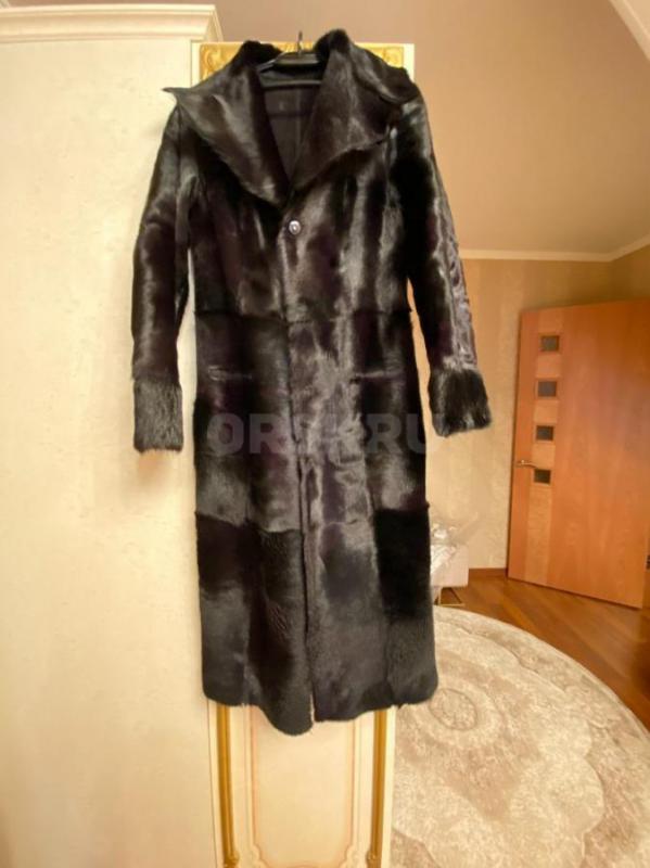 Продам, натуральную двухстороннюю женскую дубленку 46 р., б/у, в отличном состоянии - Орск