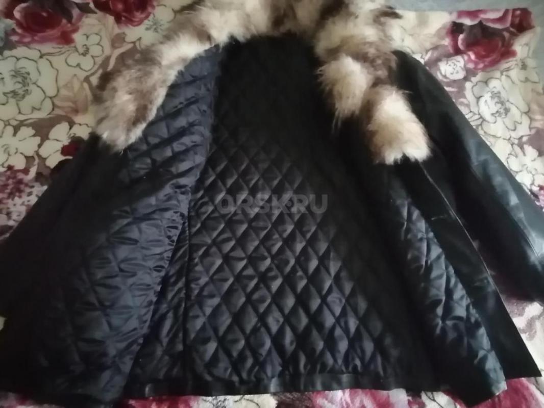 Продам р54-56,сшита на заказ, натур кожа, мех. - Орск