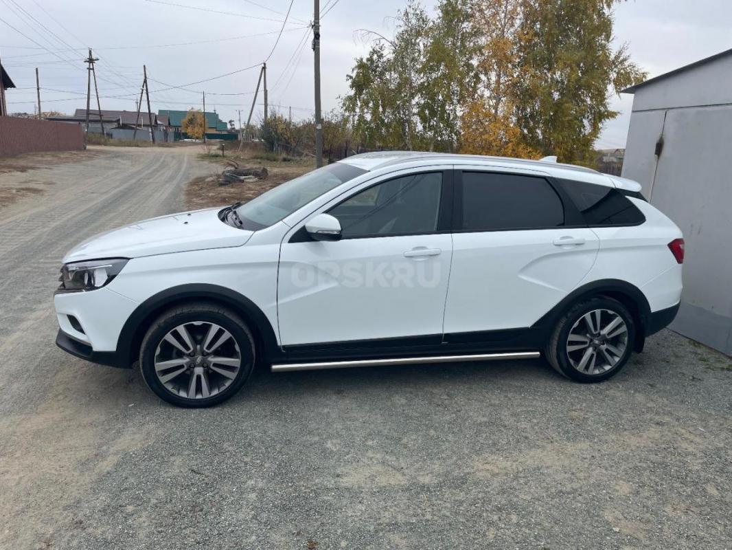 Продам ВЕСТА SW CROSS 2022 год (куплена в конце 2021 года, эксплуатация с 2022 года), пробег реальны - Орск