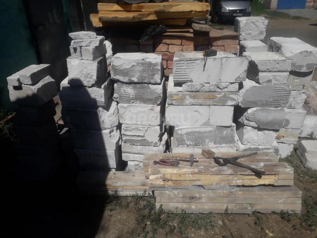 Газоблок 600×300×200, бу, разборный, остатки клея, сколы
30×10 4 половинки, 7 брусков
36шт. - Орск
