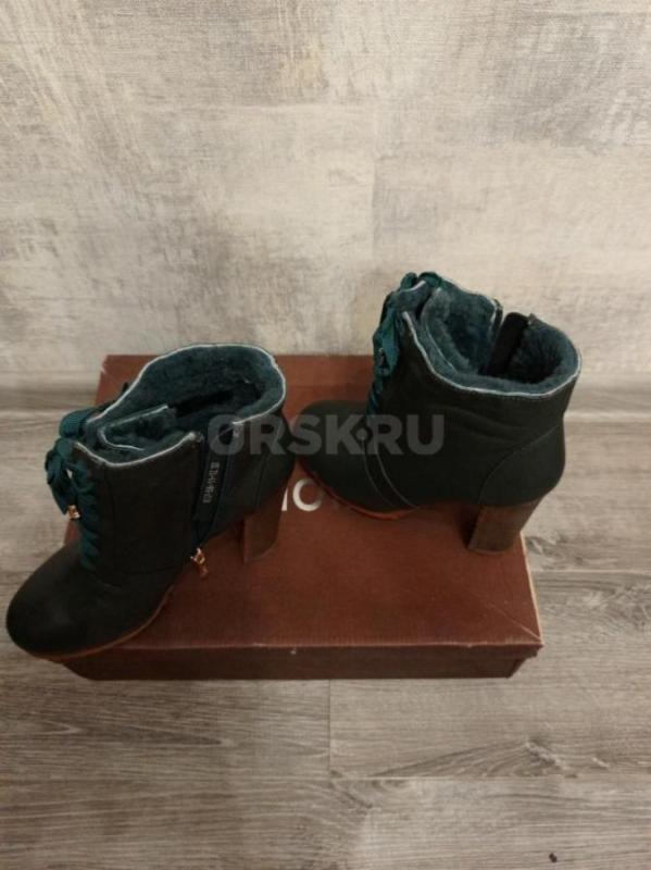 Зимние полусапожки 37 р,  новые , кожа, мех. - Орск