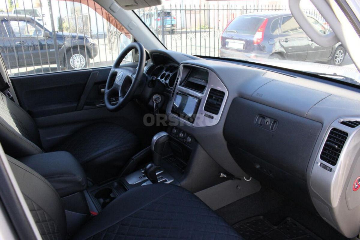В продаже Mitsubishi Pajero &#039;2004 III Рестайлинг 
√Бензин, 3.5 л, 202 л.с.
√АКПП, полный - Орск